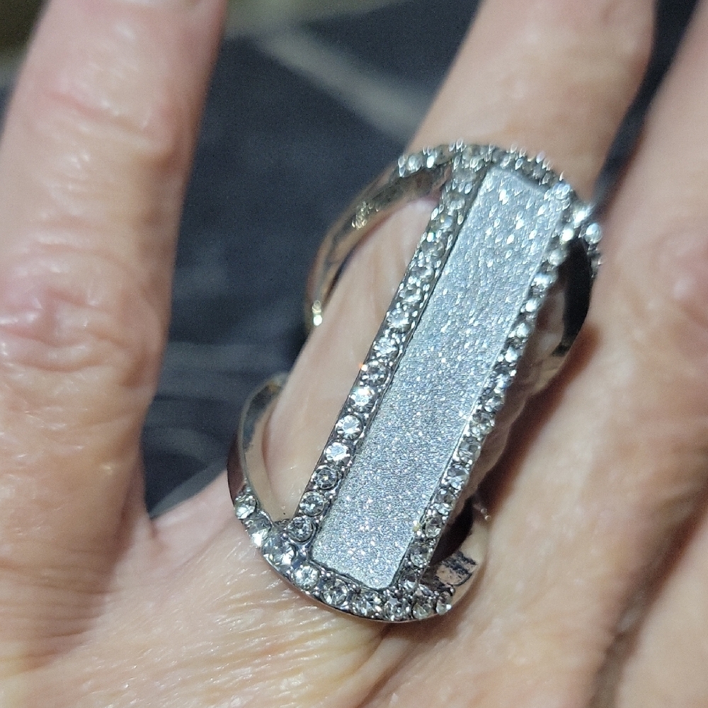 Vintage Sparkling Statement Ring